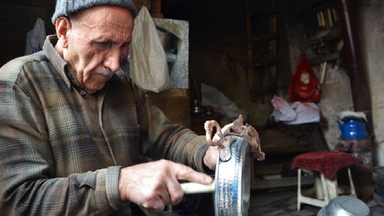 Yok olmaya yüz tutan bir meslek: Kalaycılık